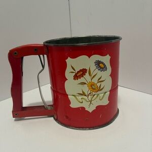 Vintage ANDROCK Hand-I-l on  Sigt Red Flour Sifter with Floral Design